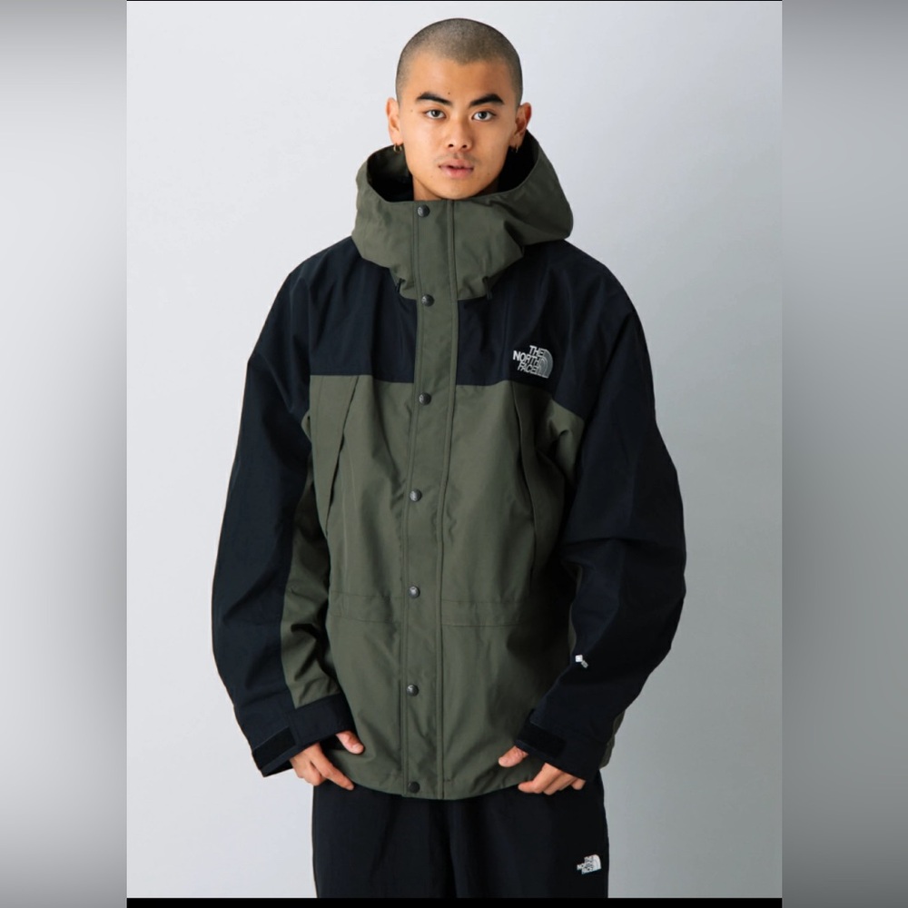 The North Face Men's Olive and Black Performance Jacket